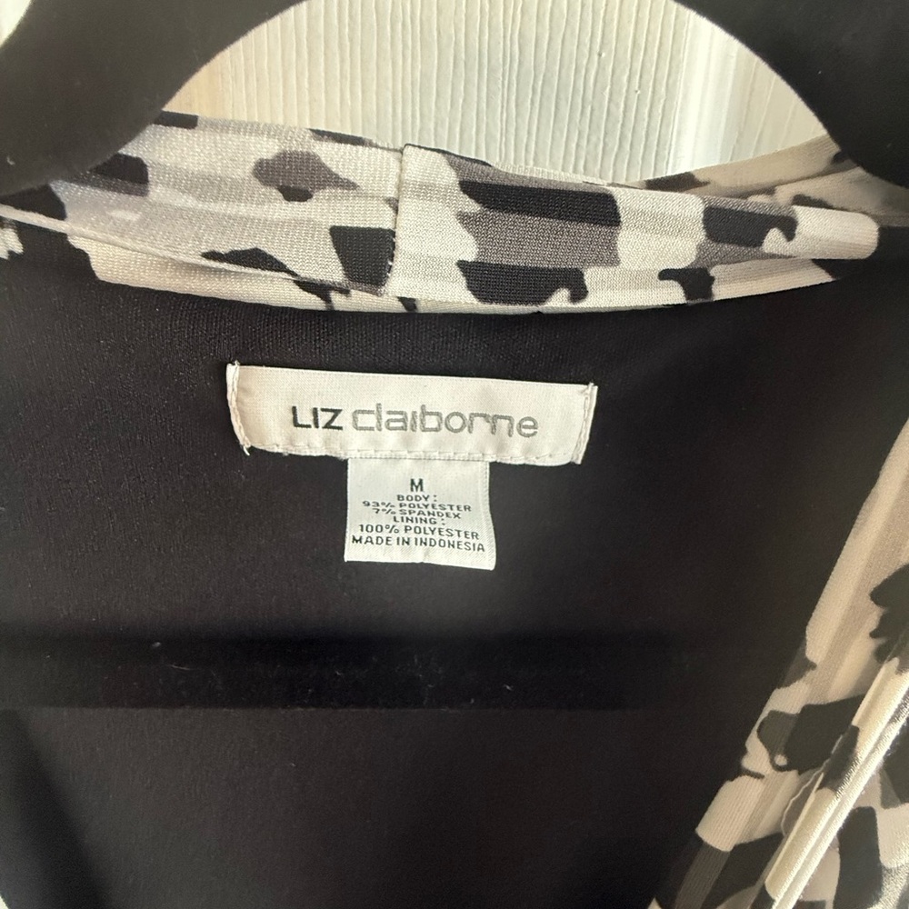NWOT Liz Claiborne Monochrome Patterned Dress - Picture 2 of 5